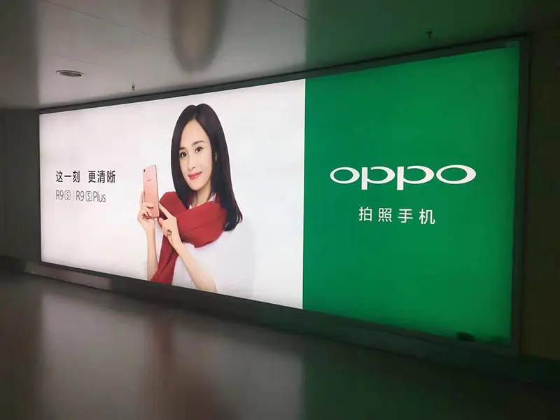 拉布灯箱